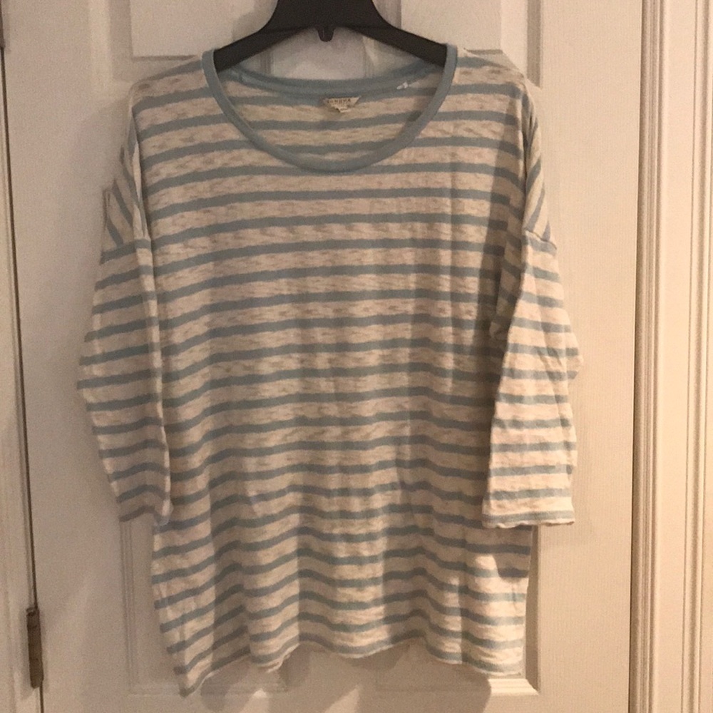 Women’s top, size XL